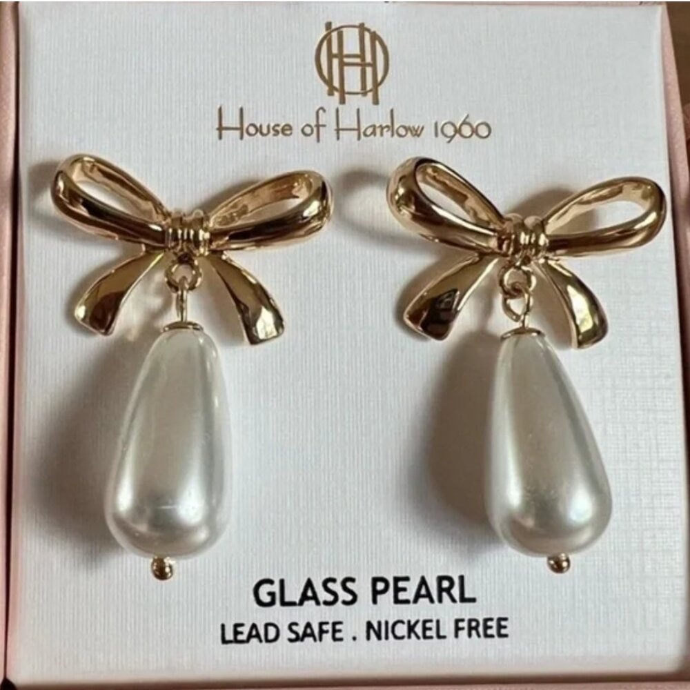 House of Harlow bow pearl earring